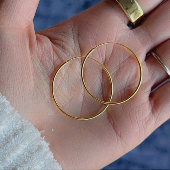 14k Gold Vermeil Endless Classic Hoops 30mm - Picture 6 of 7